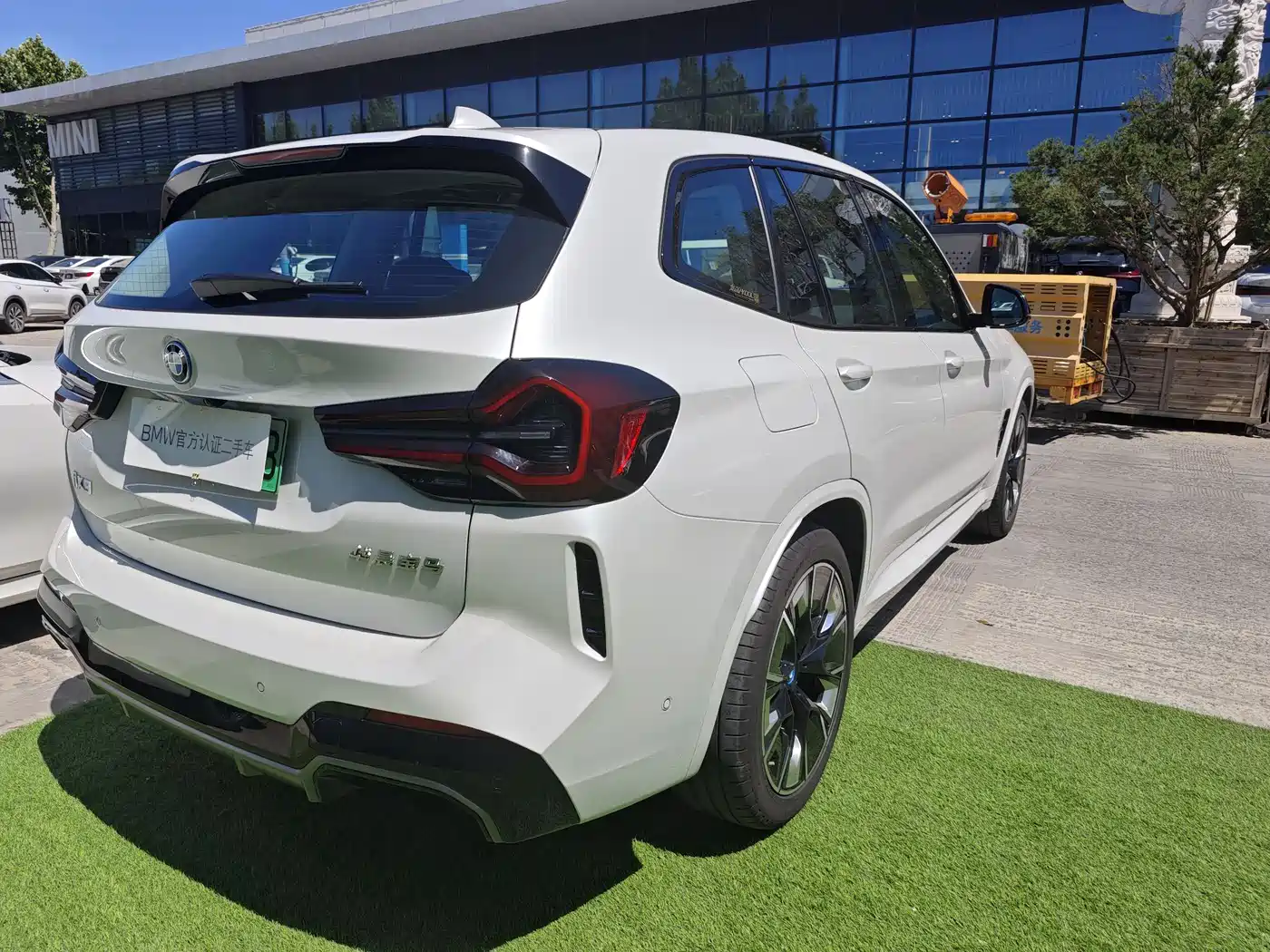 BMW iX3 2022 Facelift Innovation Leader Model фото 12