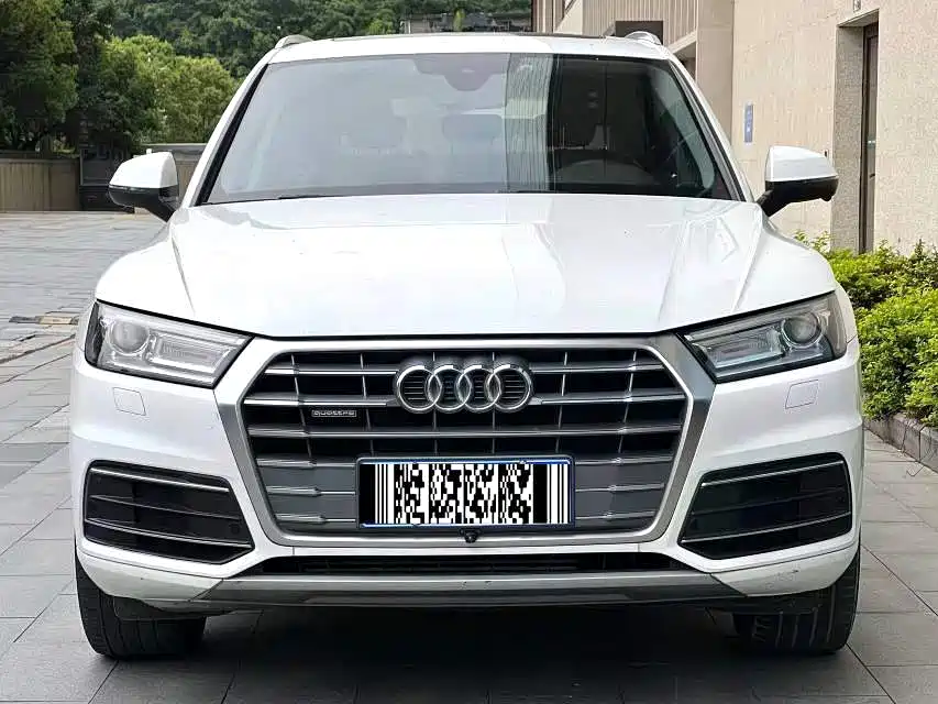 Audi Q5L 2020 Facelift 40 TFSI Honor Progressive фото 2