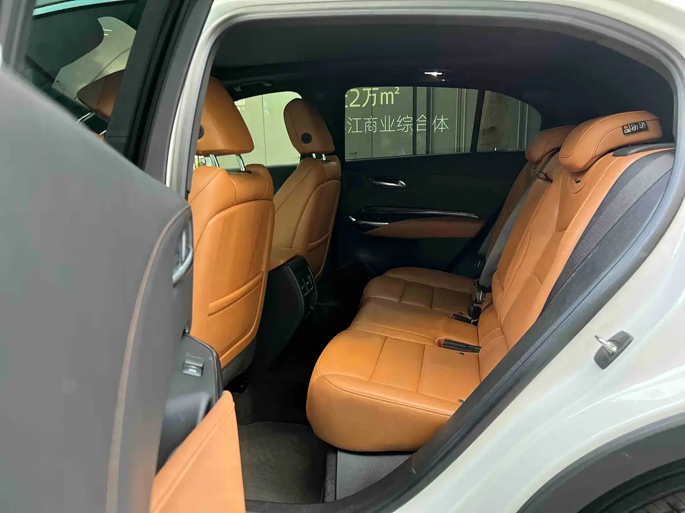 CADILLAC XT4