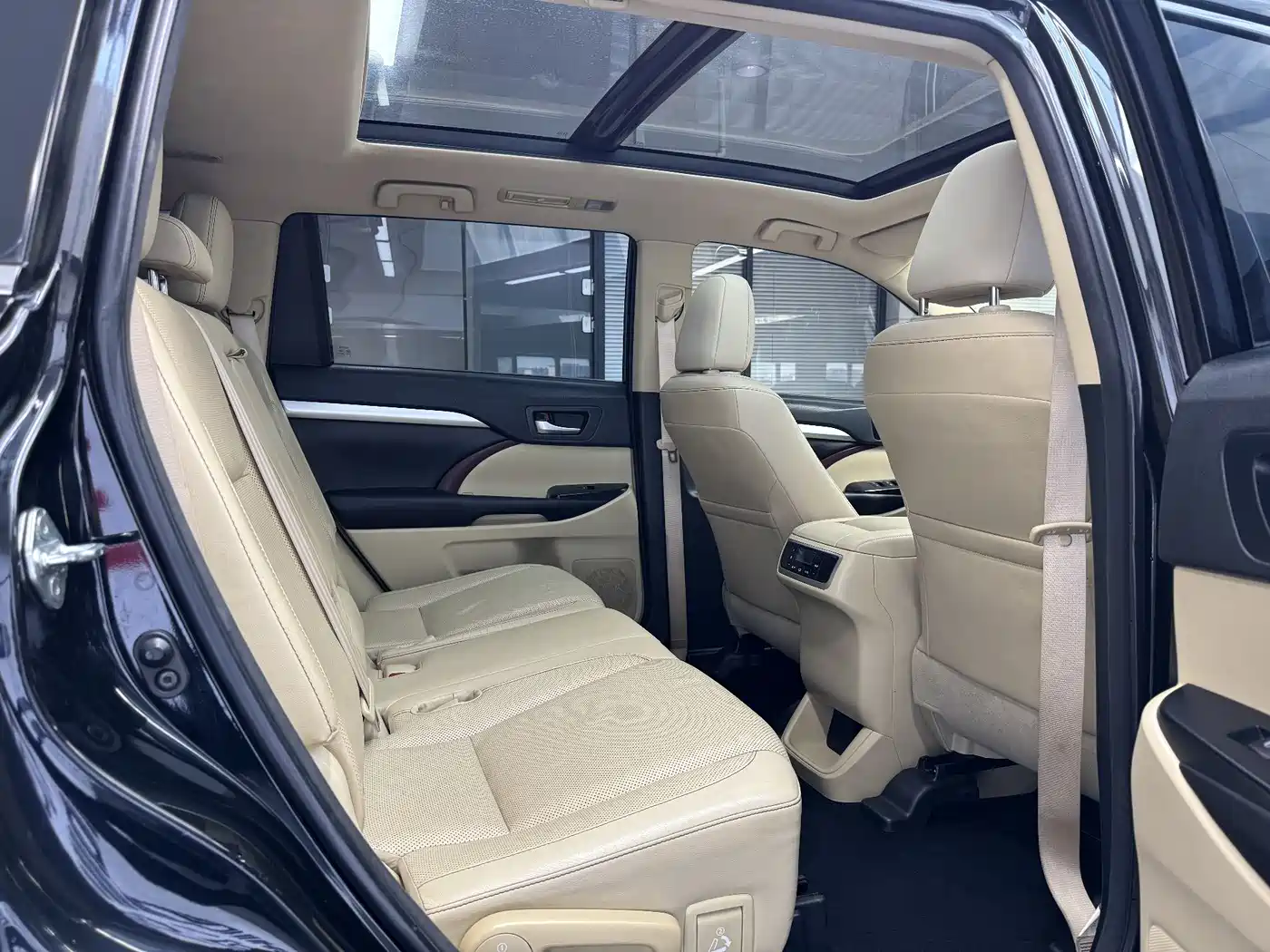 Toyota Highlander 2015 2.0T FWD Luxury Edition 7-seater фото 18