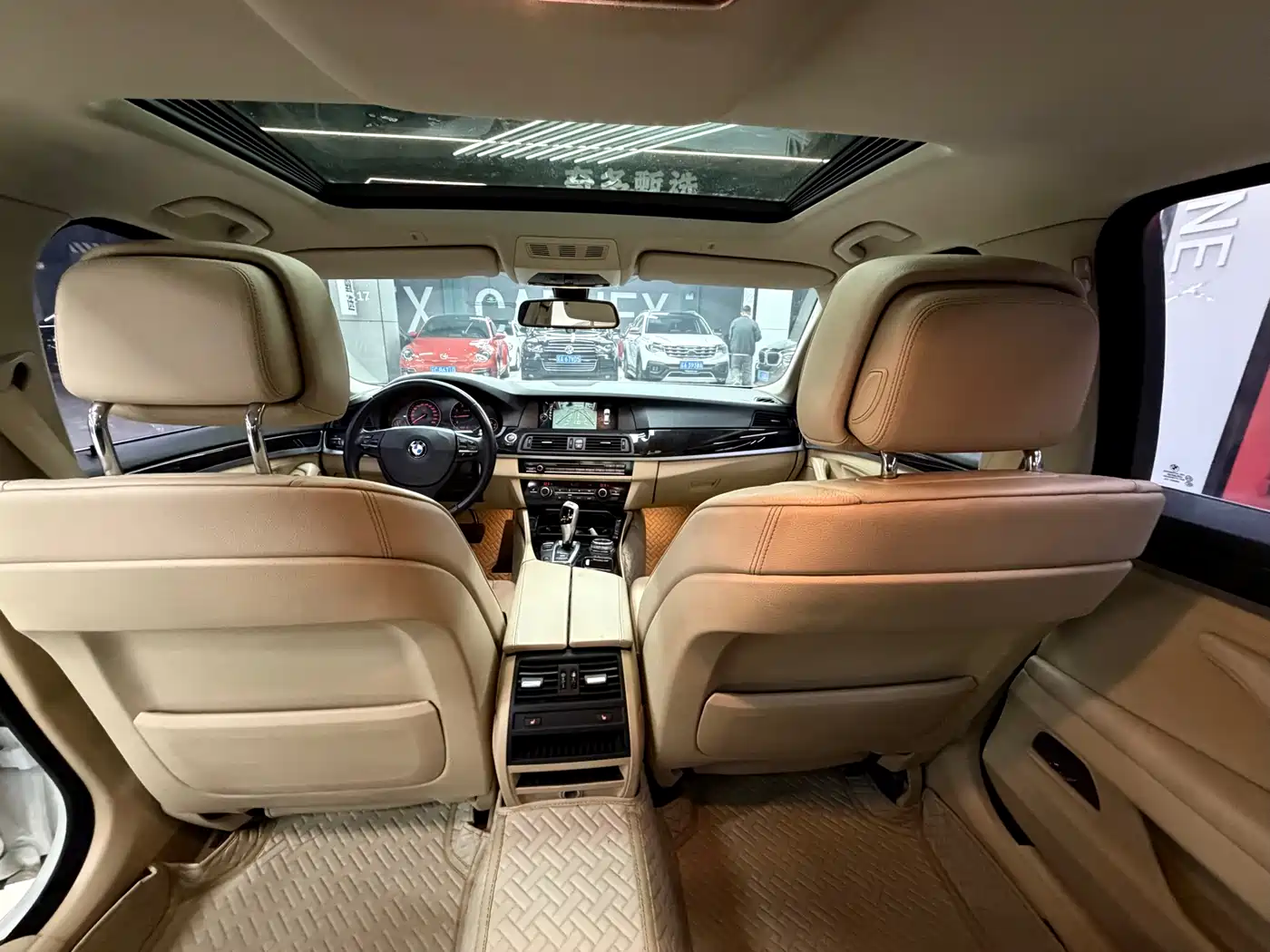 BMW 5 Series 2014 525Li Luxury Design Package фото 13