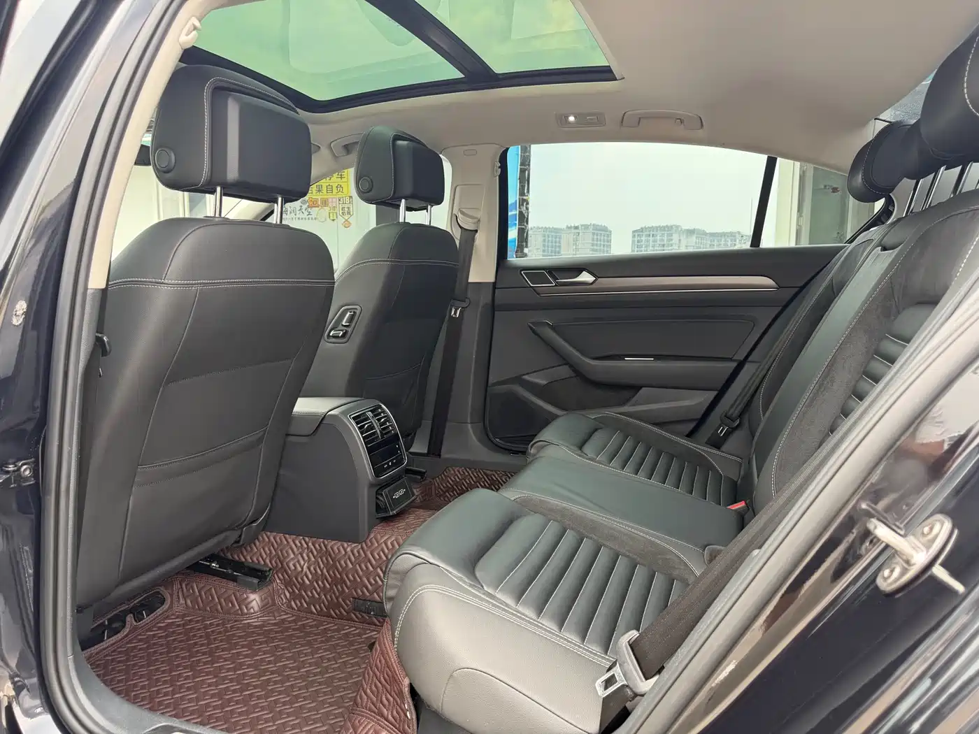 Volkswagen Magotan 2020 330TSI DSG Leading фото 8