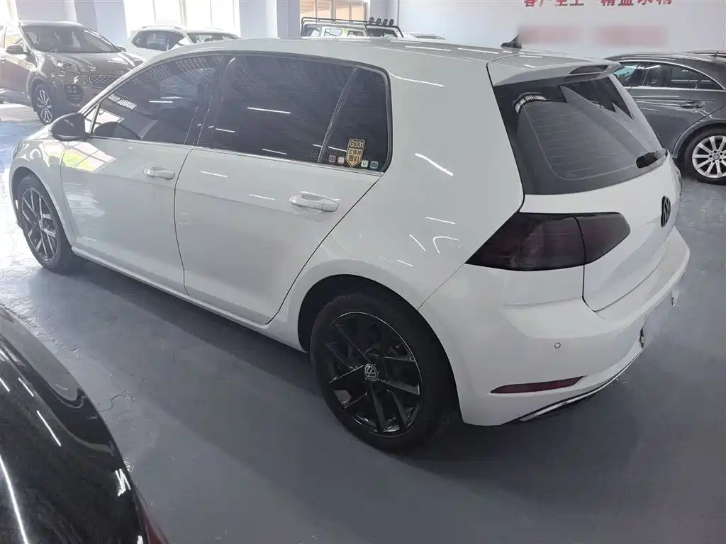 Volkswagen Golf 2020 Beloved Edition 280TSI DSG Comfort фото 13