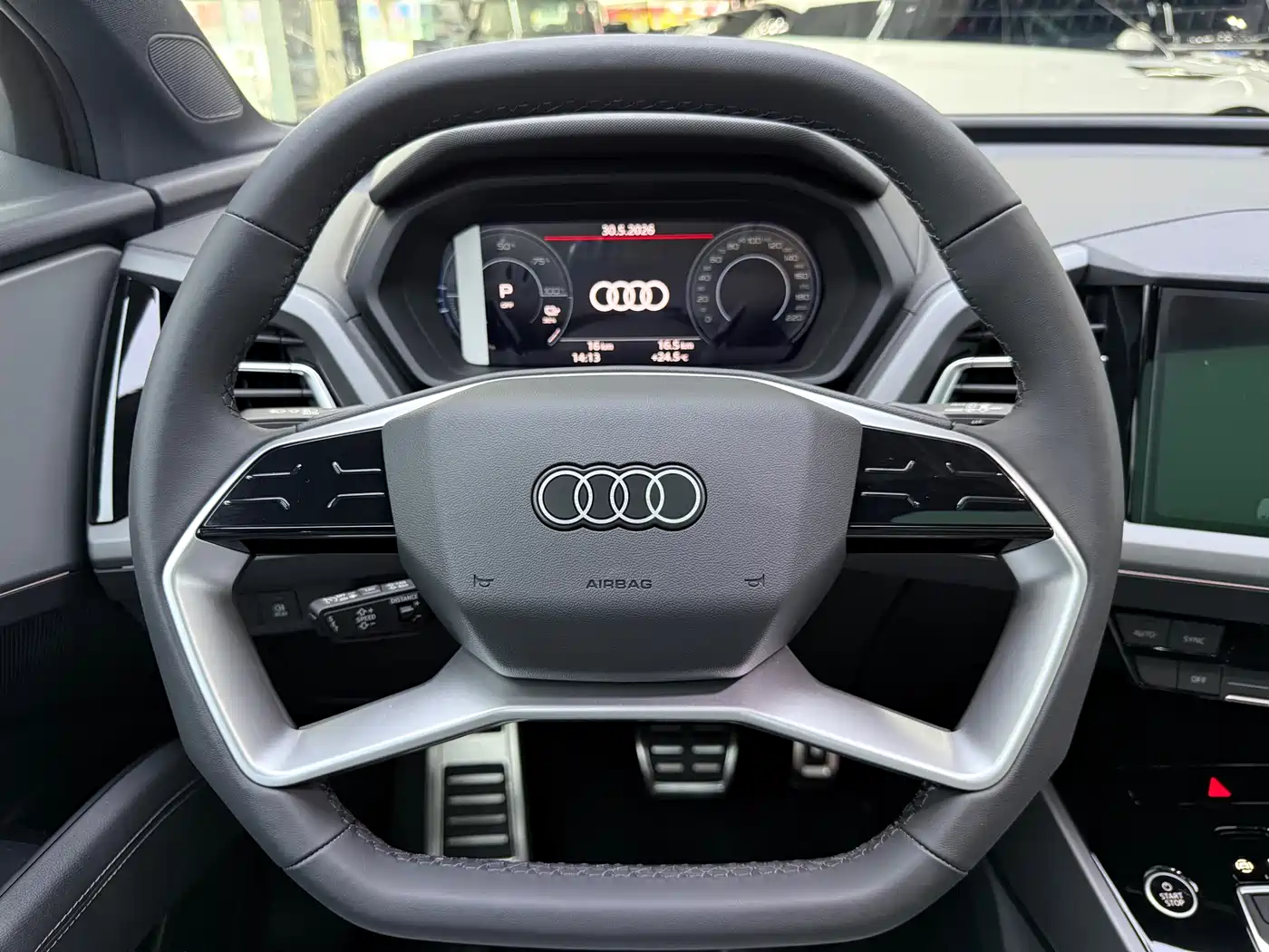 Audi Q5 e-tron 2023 40 e-tron Shining Edition Mecha Package фото 10