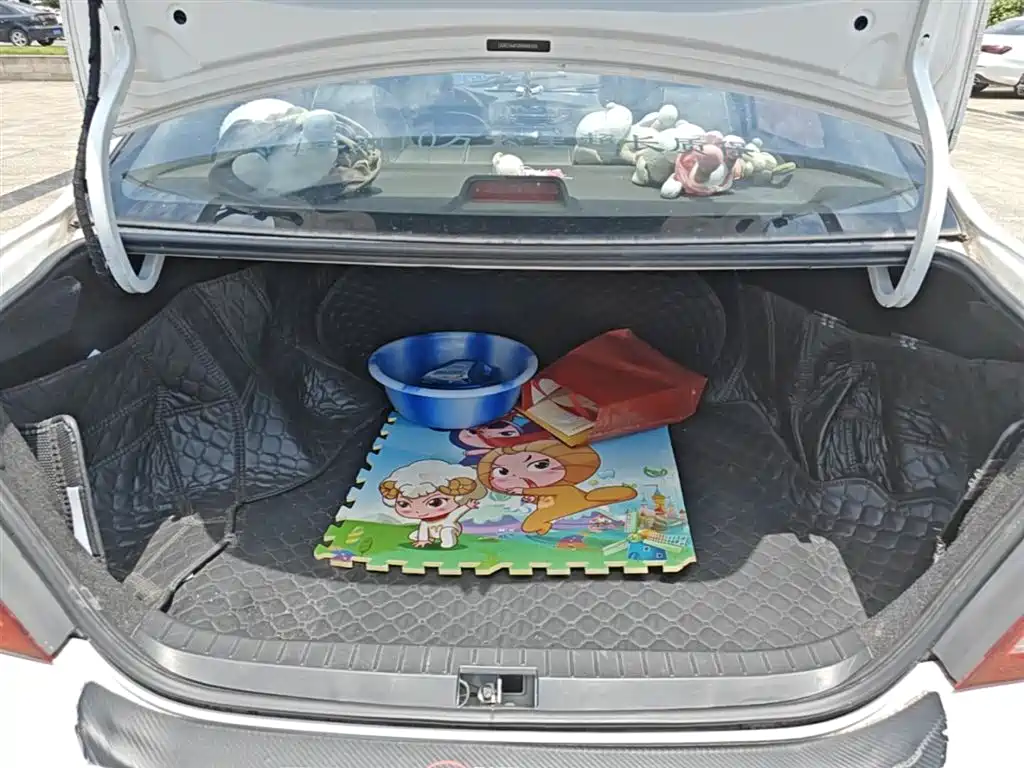 BYD F3 2013 Energy-saving Edition 1.5L Manual Comfort фото 19