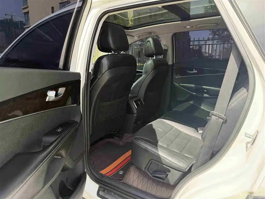 Kia Sorento 2015 Sorento L 2.4L Gasoline 4WD Elite 5-seater China IV фото 7