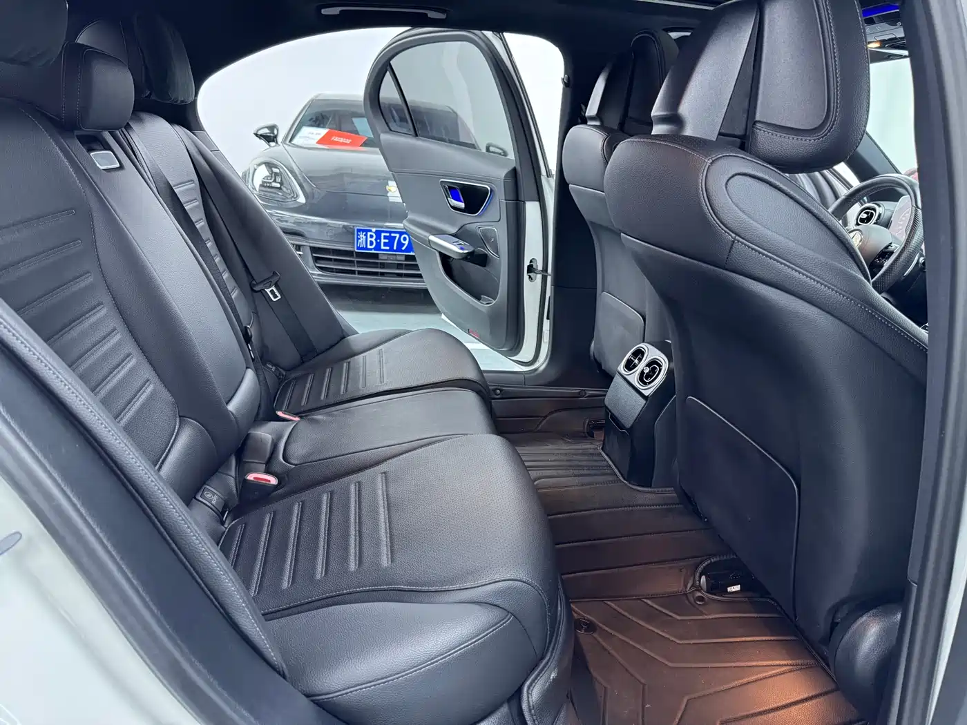 Mercedes-Benz C-Class 2022 C 200 L Sport Version фото 13