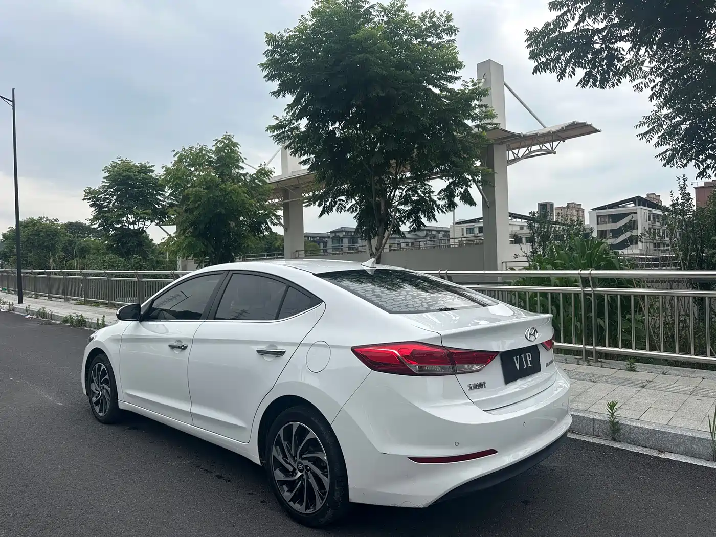 Hyundai Elantra 2020 1.5L CVT Smart Style·Elite фото 4