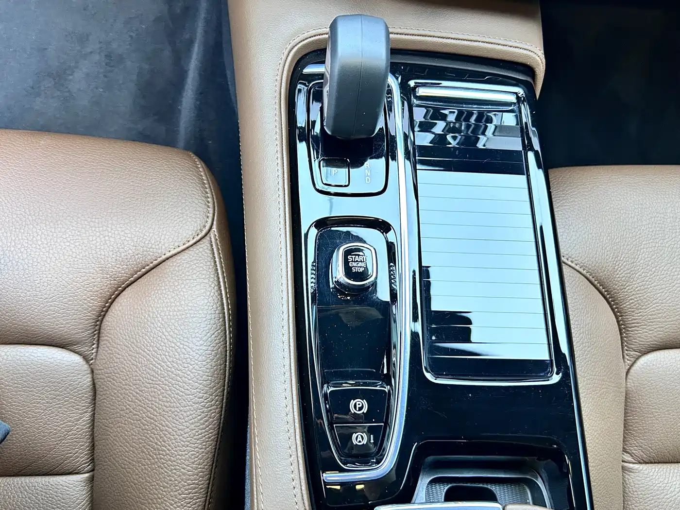 VOLVO S90 PLUG IN HYBRID