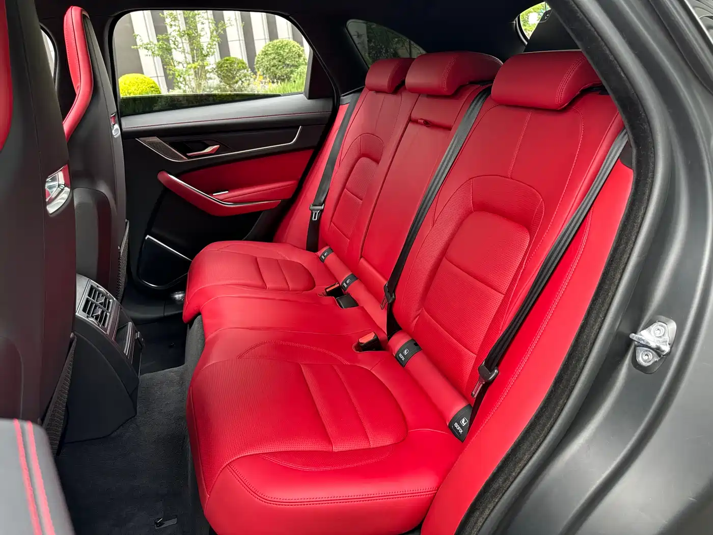 Jaguar F-PACE 2024 P250 R-Dynamic HSE фото 51