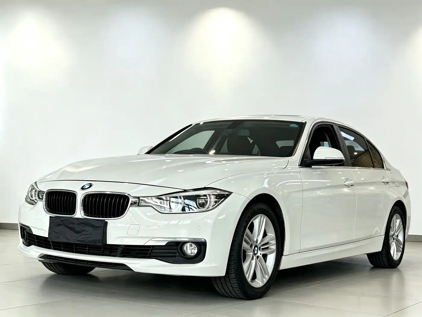 BMW 3 Series 2016 320Li Fashion Model фото 2