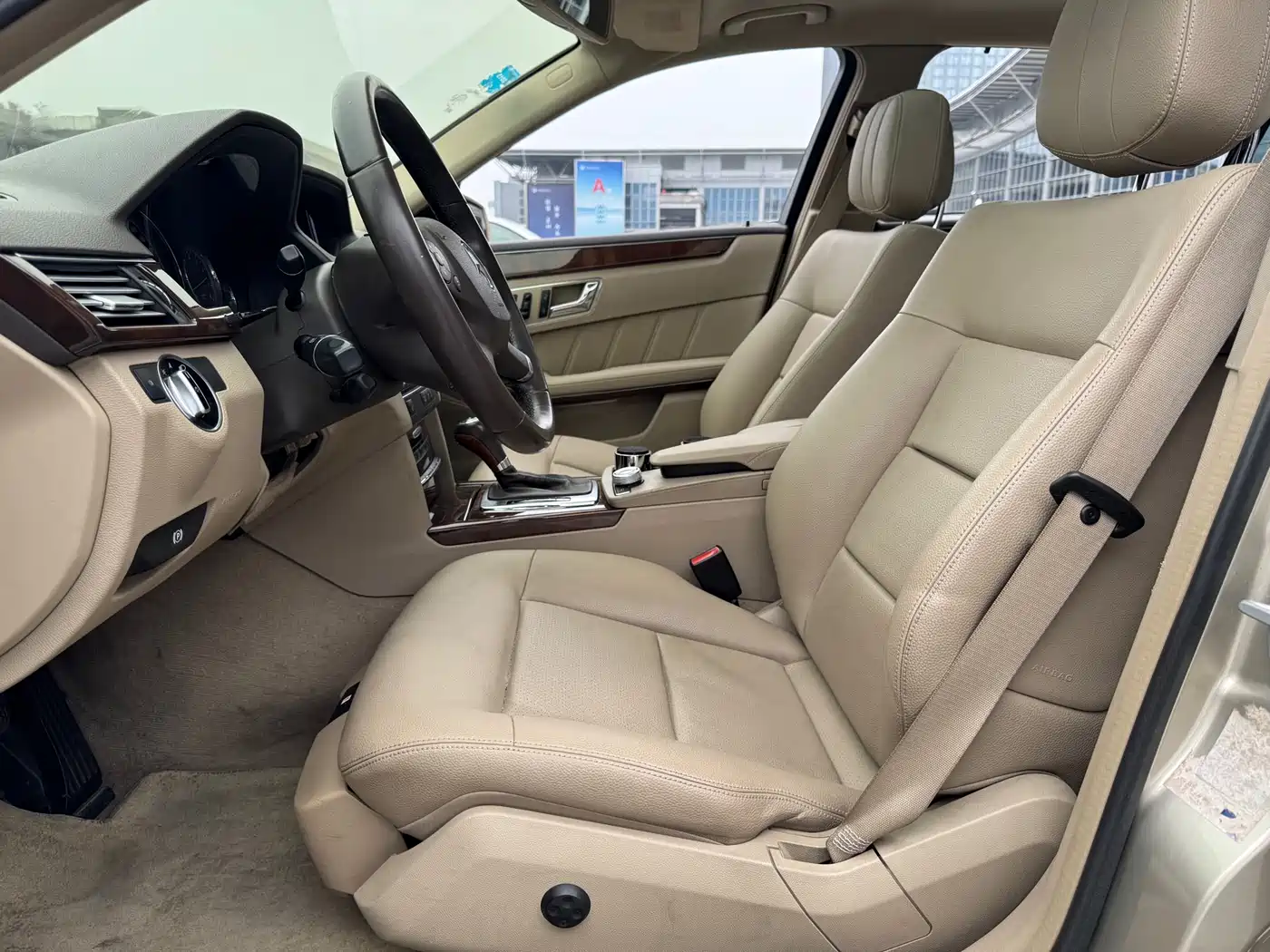 Mercedes-Benz E-Class 2011 E 200 L CGI Elegance фото 17
