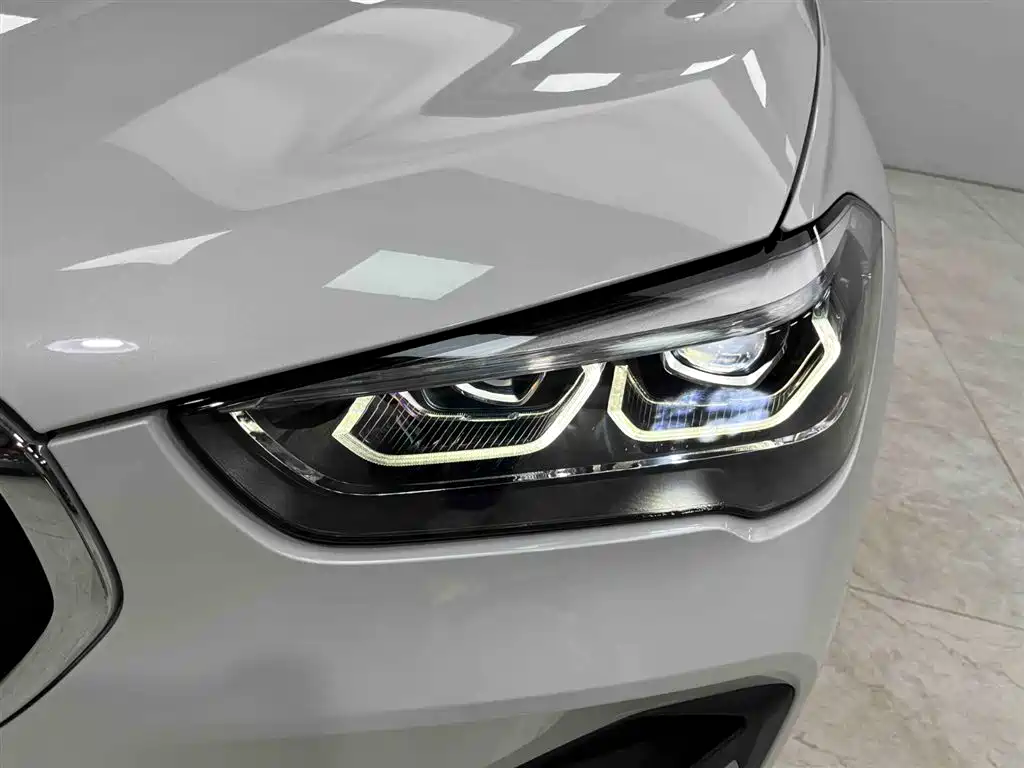 BMW X1 2022 sDrive20Li Fashion фото 19