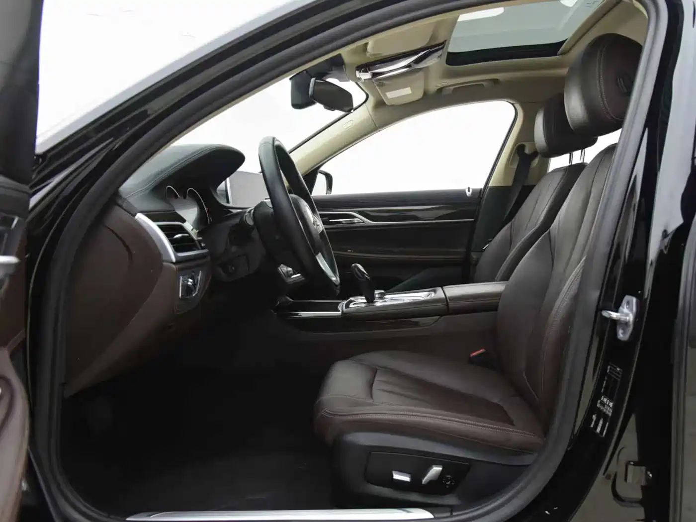 BMW 7 Series 2018 730Li Leading Type Excellence Package фото 8