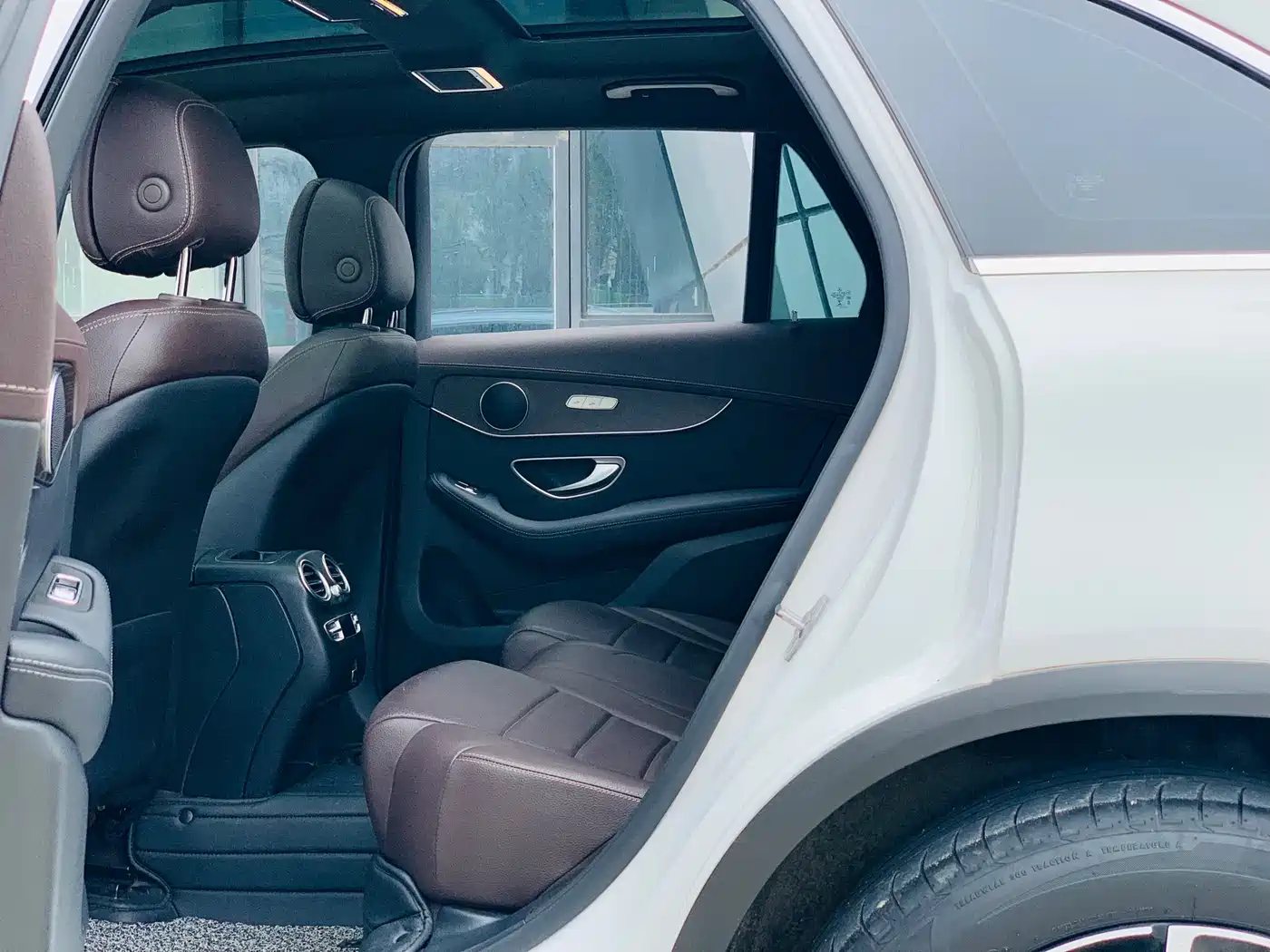 Mercedes-Benz GLC 2021 GLC 260 L 4MATIC Luxury фото 11