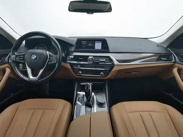 BMW 5 Series 2018 528Li Launch Special Edition — фото 5