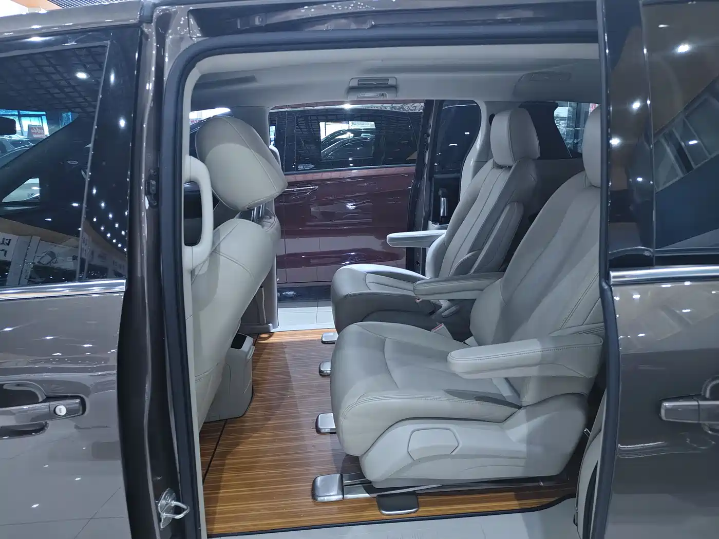 Buick GL8 2023 Model Land Business Class Comfort фото 7