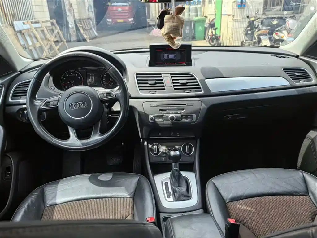 Audi Q3 2016 35 TFSI Fashion фото 18