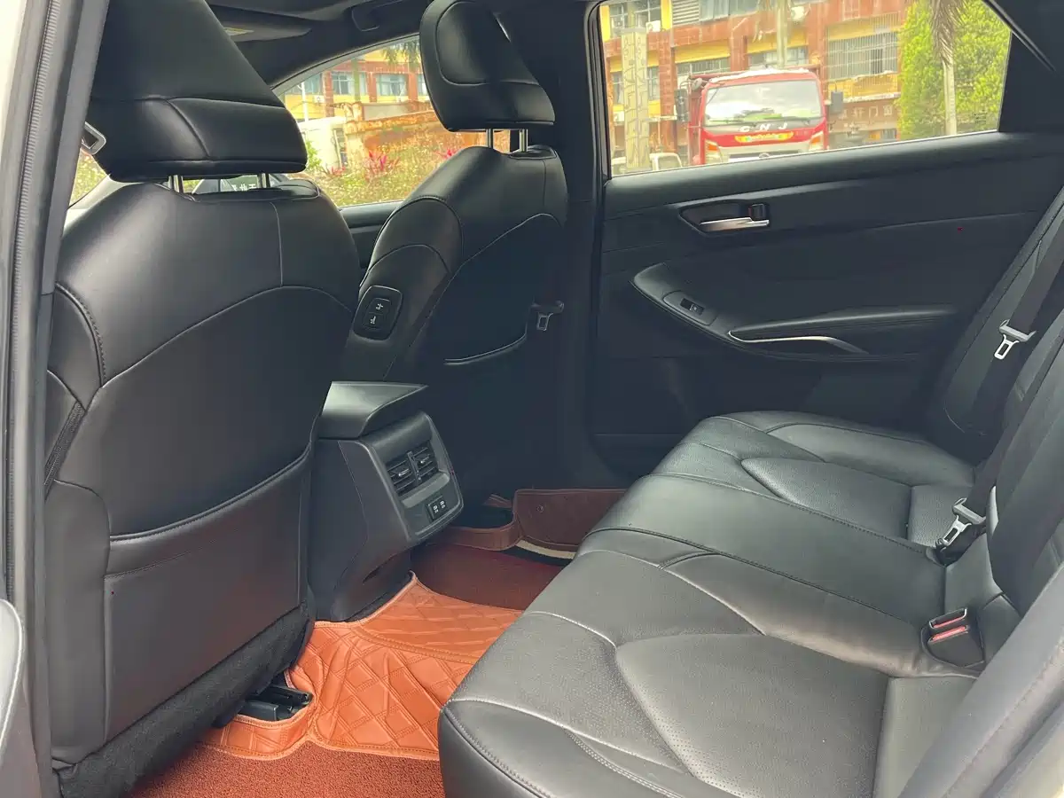 Toyota Avalon 2019 2.0L Luxury Edition (China VI) фото 8