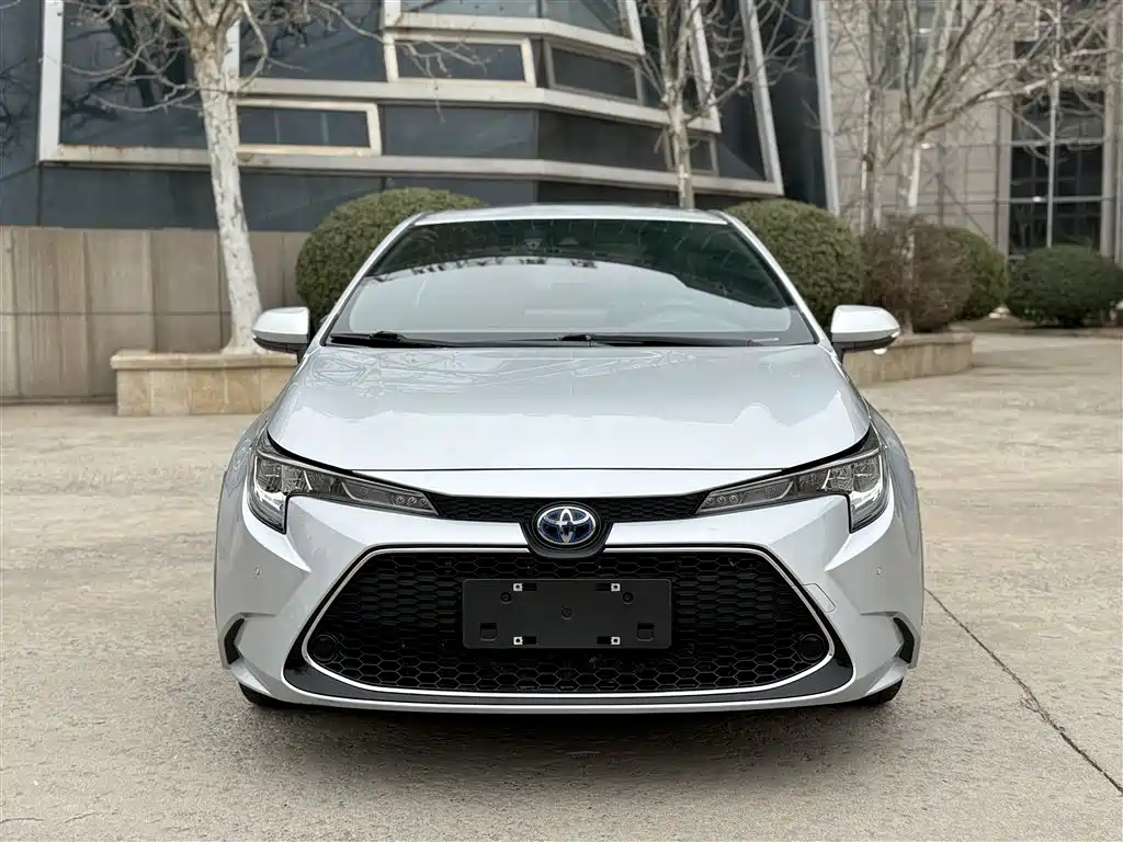 Toyota Levin 2022 Dual Engine 1.8H E-CVT Luxury Edition фото 10