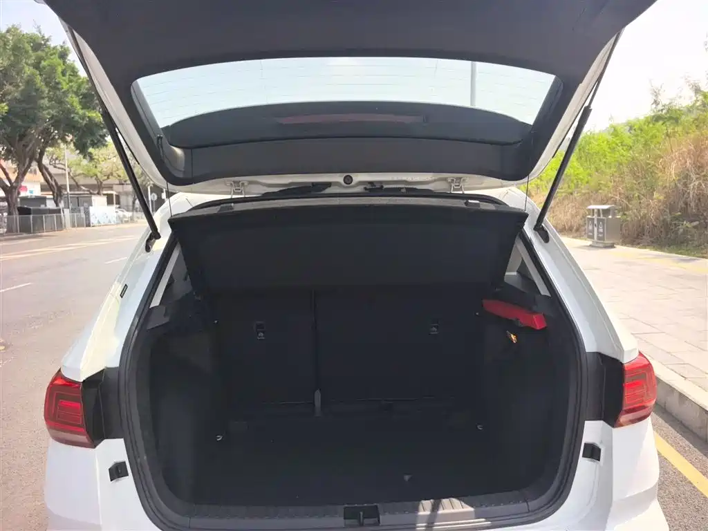 Volkswagen Tharu 2020 280TSI 2WD Trend Edition China VI фото 21
