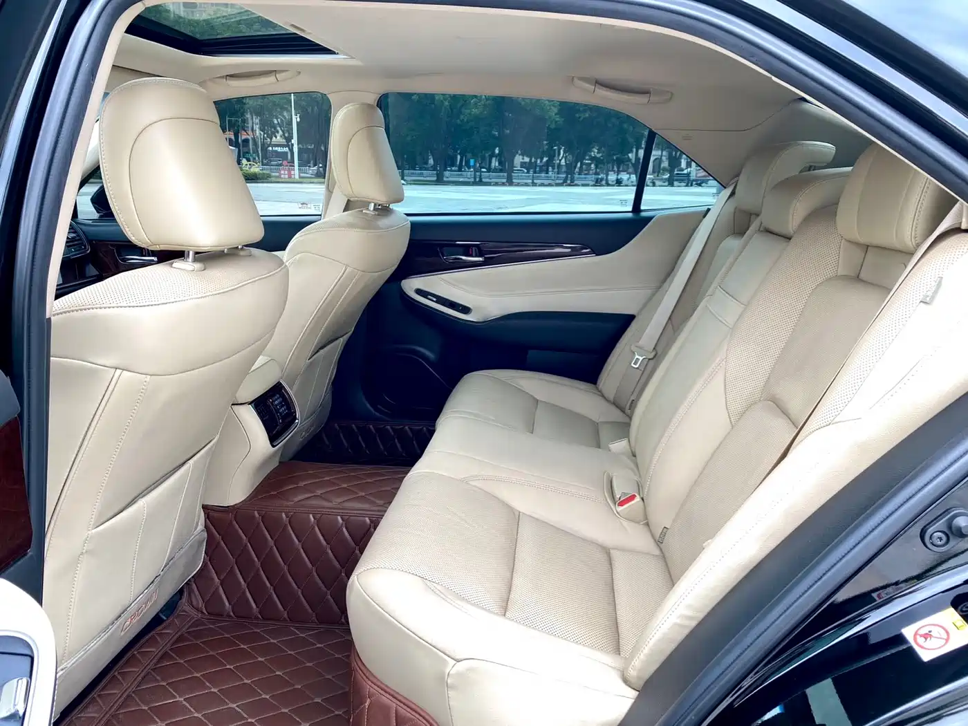 Toyota Crown 2018 2.0T Fashion Edition фото 6