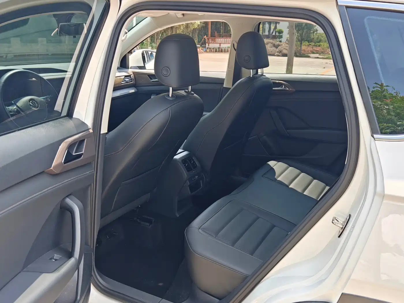 Volkswagen Tharu 2021 280TSI 2WD Luxury Plus фото 15