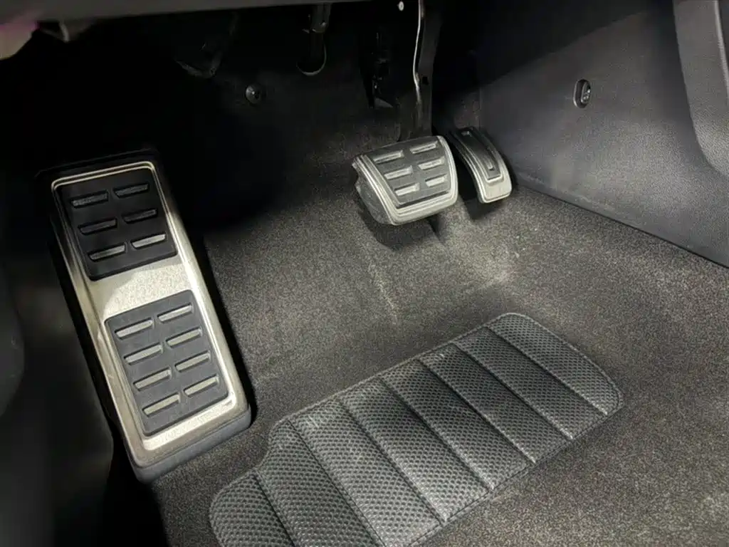 Volkswagen T-ROC 2023 300TSI DSG 2WD Dawn Edition фото 21