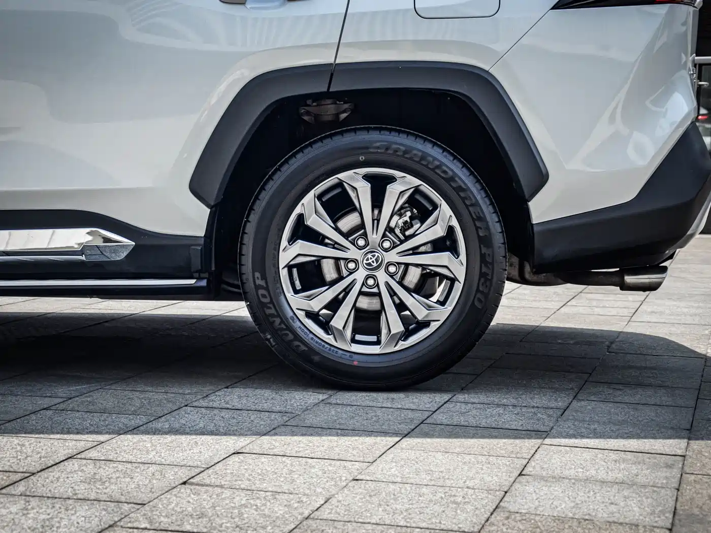 Toyota RAV4 Rongfang 2023 2.0L CVT FWD Style Plus Edition фото 10