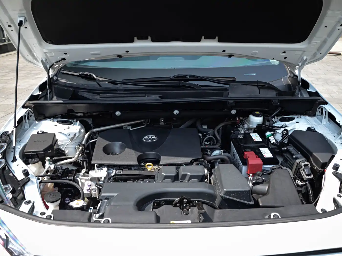 Toyota RAV4 Rongfang 2023 2.0L CVT FWD Style Plus Edition фото 11