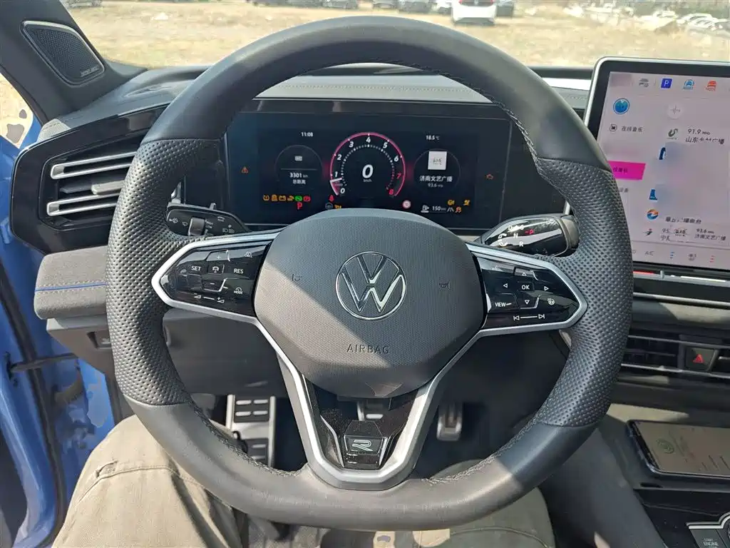 Volkswagen Tiguan L 2024 PRO 380TSI 4WD R-Line Premium Edition фото 11