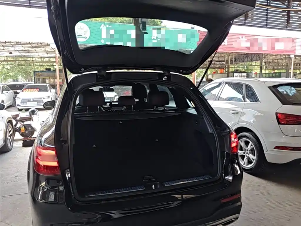 Mercedes-Benz GLC 2018 Facelift GLC 260 4MATIC Dynamic фото 19