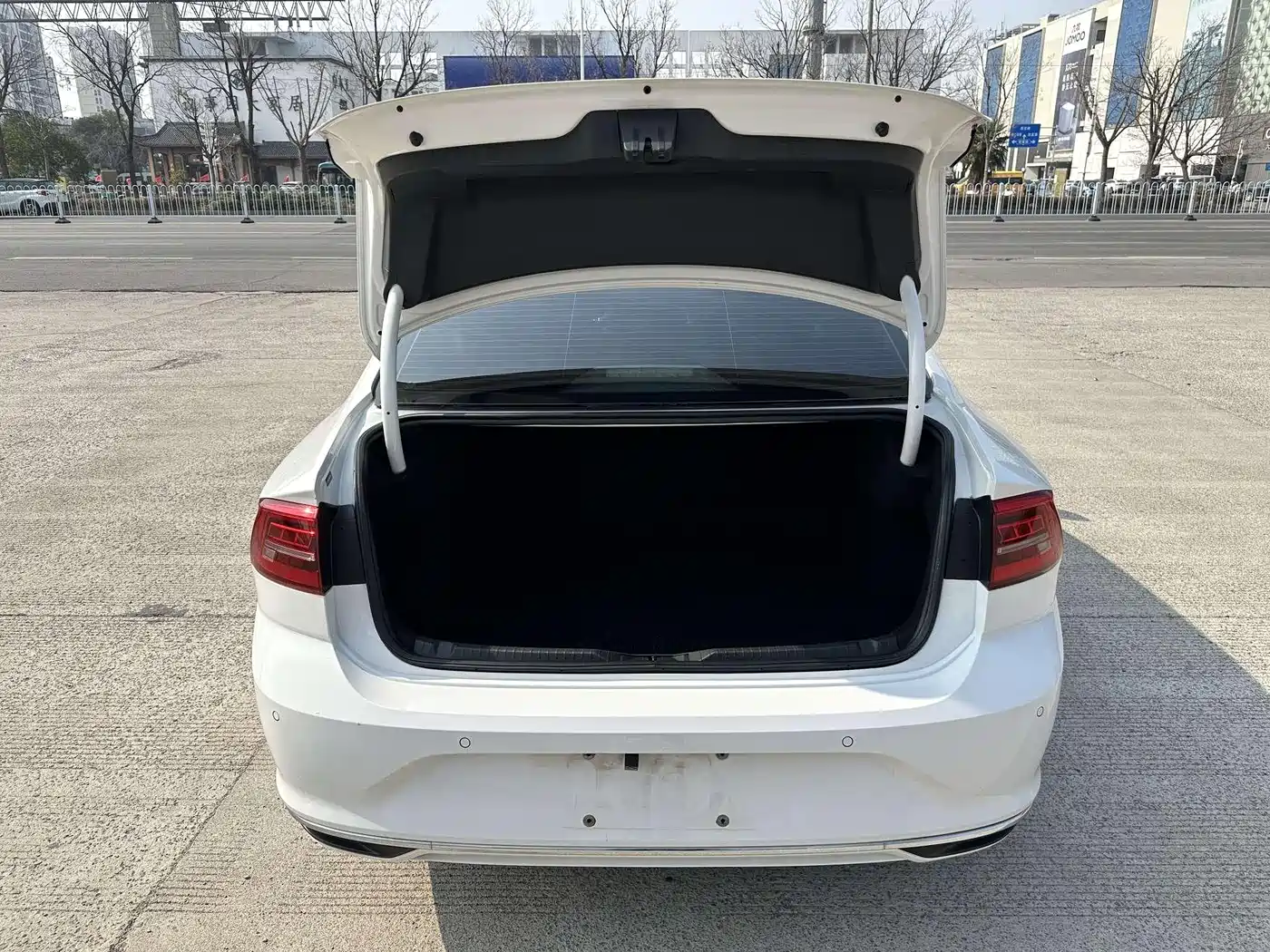 Volkswagen Lamando 2021 230TSI DSG Fashion Edition фото 16