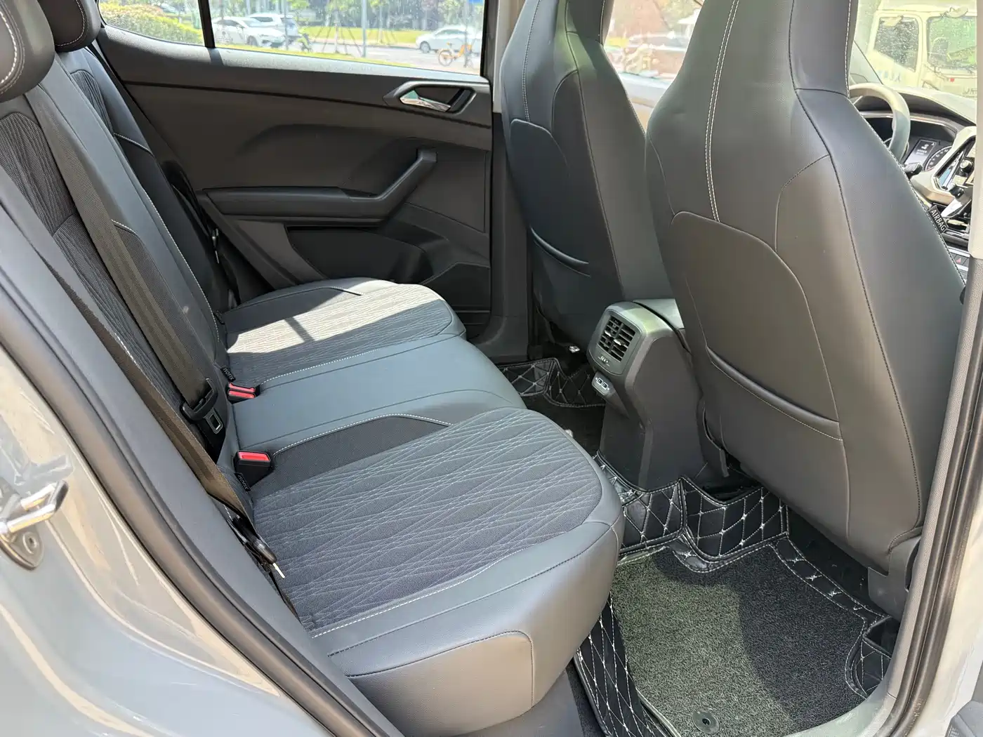 Volkswagen T-Cross 2020 280TSI DSG Comfort Edition фото 15
