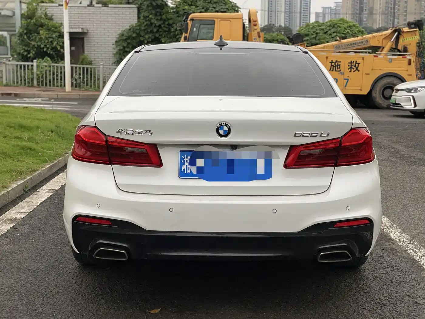 BMW 5 Series 2020 525Li M Sport Package фото 4