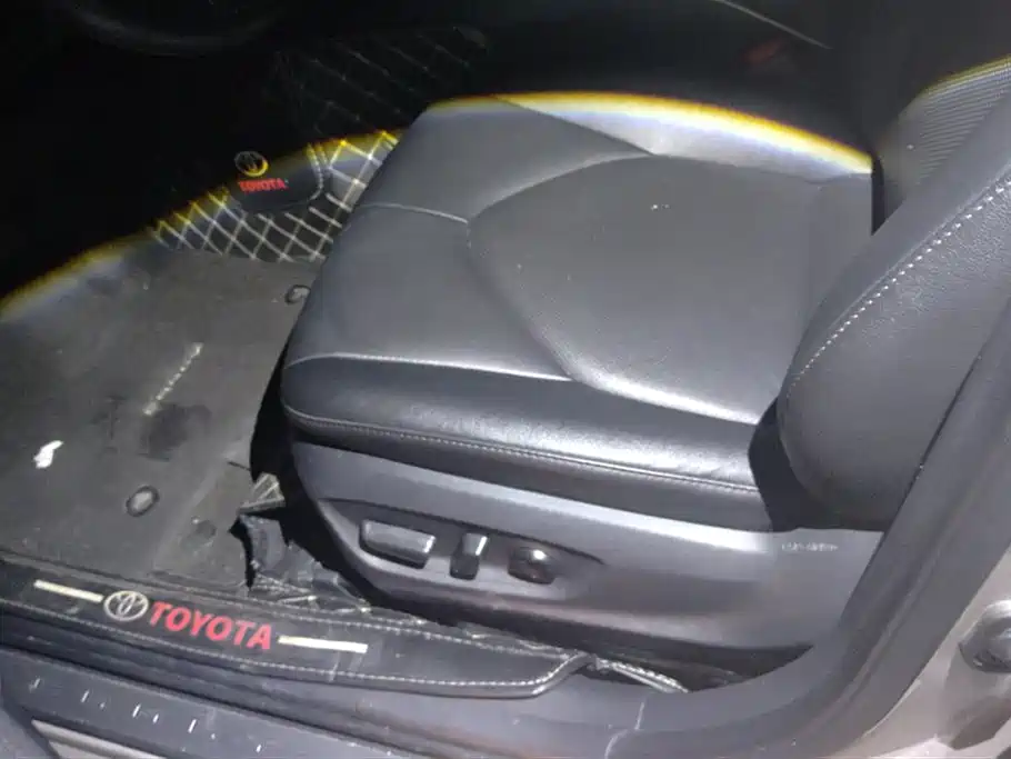 Toyota Camry 2021 2.0G Luxury Edition фото 9