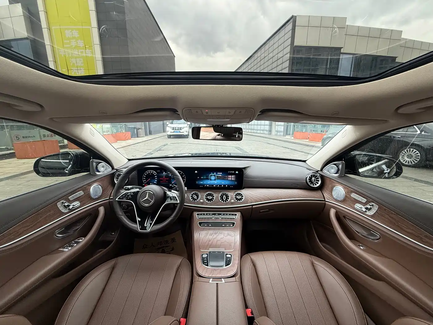 MERCEDES-BENZ E CLASS