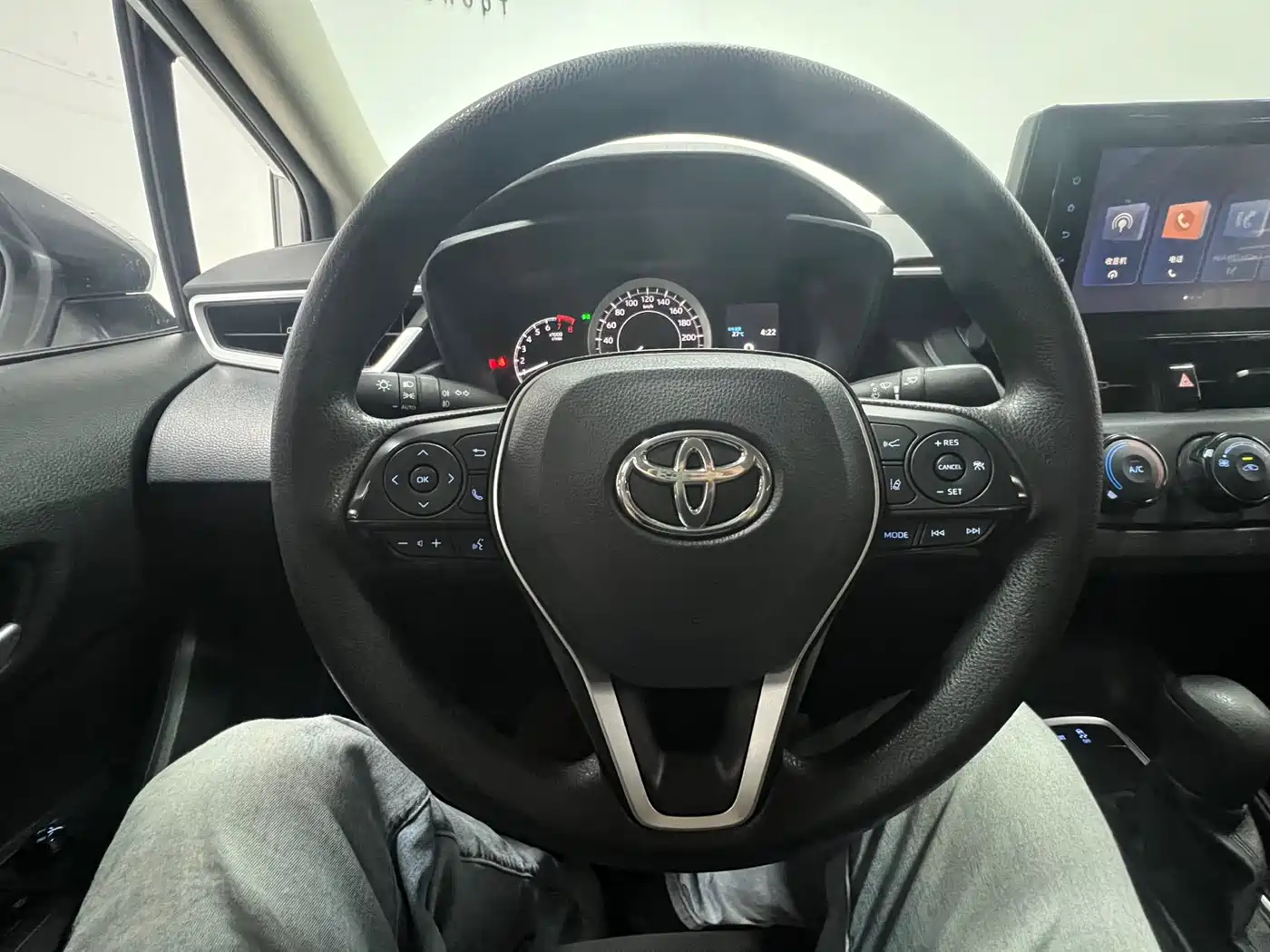 Toyota Corolla 2023 1.5L Pioneer Edition фото 14