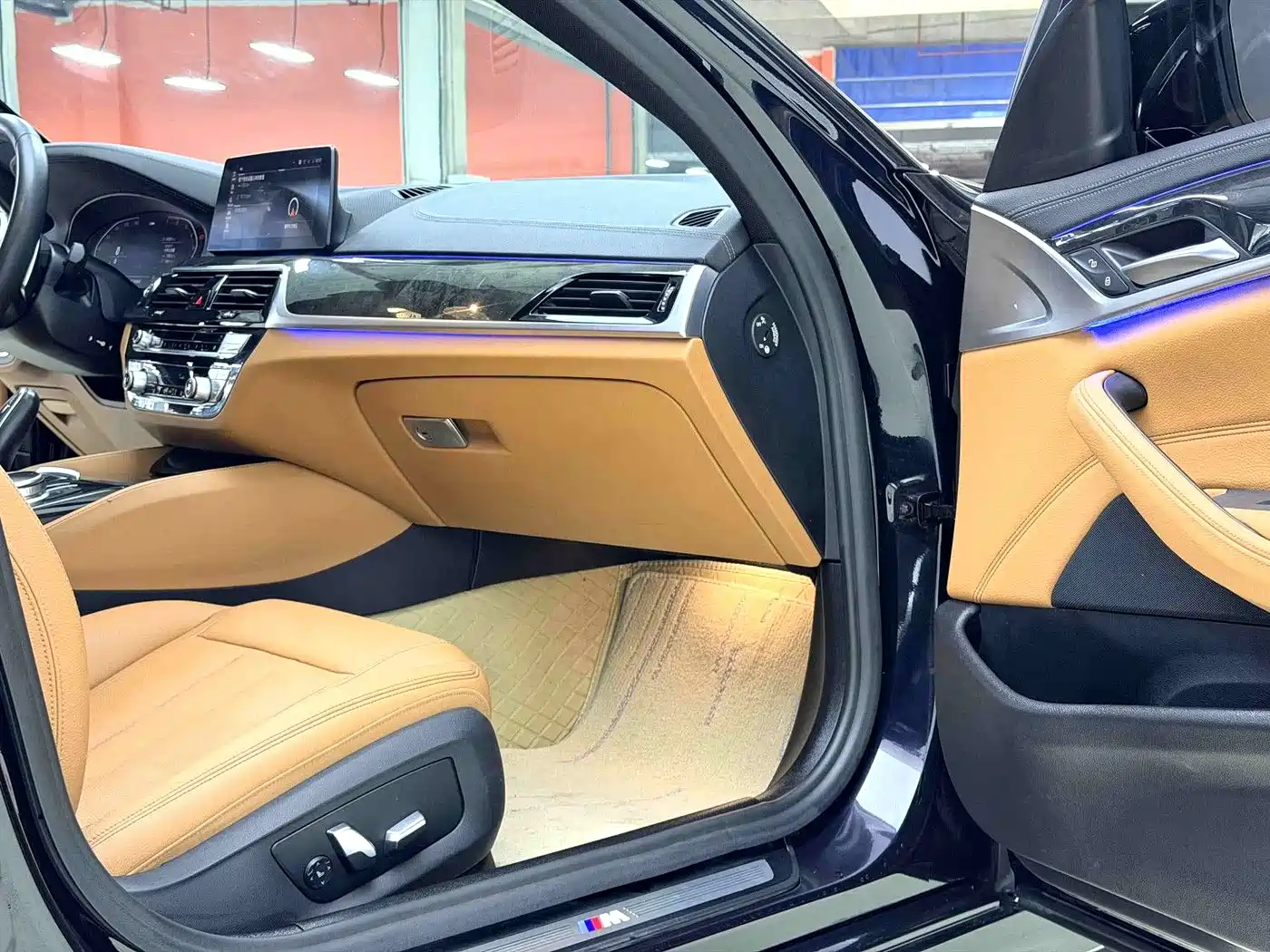 BMW 5 Series 2020 530Li Leading M Sport Package фото 3