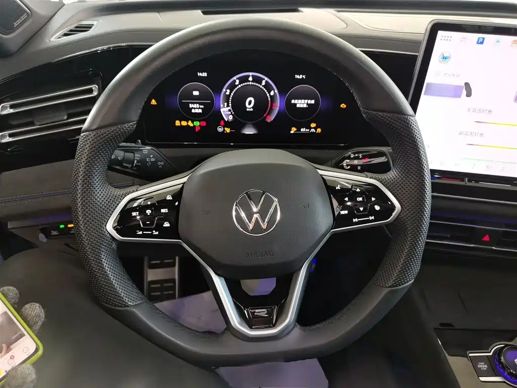 Volkswagen Tiguan L 2024 PRO 380TSI 4WD R-Line Premium Edition фото 11