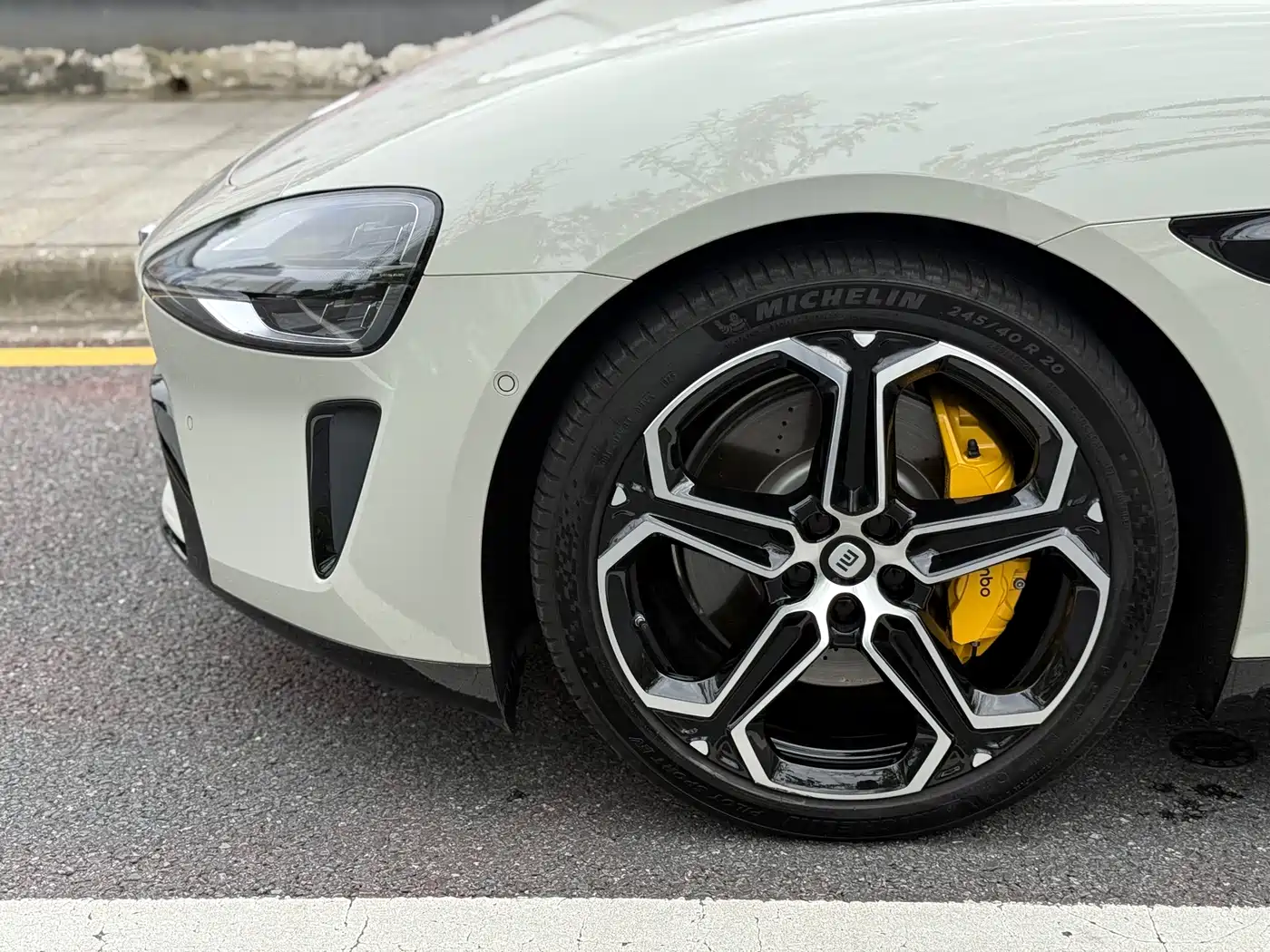 Xiaomi Auto Xiaomi SU7 2024 AWD Extended Range Advanced Smart Driving Max Edition фото 7