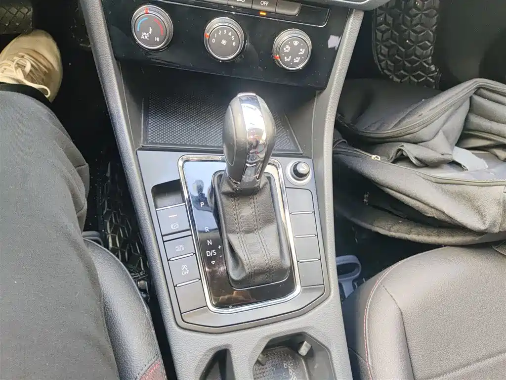 Volkswagen Bora 2020 1.5L Automatic Comfort фото 14