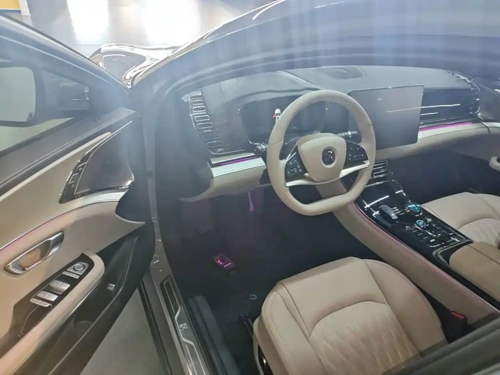 BYD Han 2025 2025 DM-i Smart Drive Edition 125KM Premium