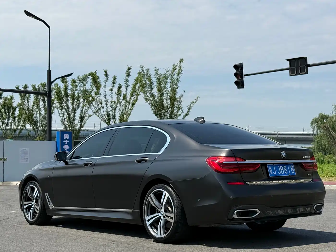 BMW 7 Series 2018 740Li xDrive Premium Type M Sport Package фото 14