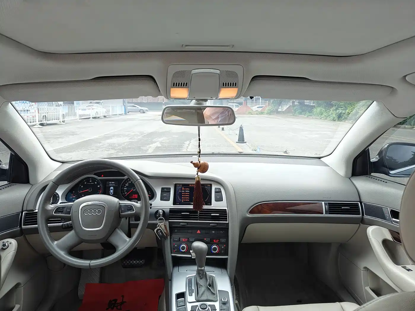 Audi A6L 2011 2.0 TFSI Automatic Comfort фото 12