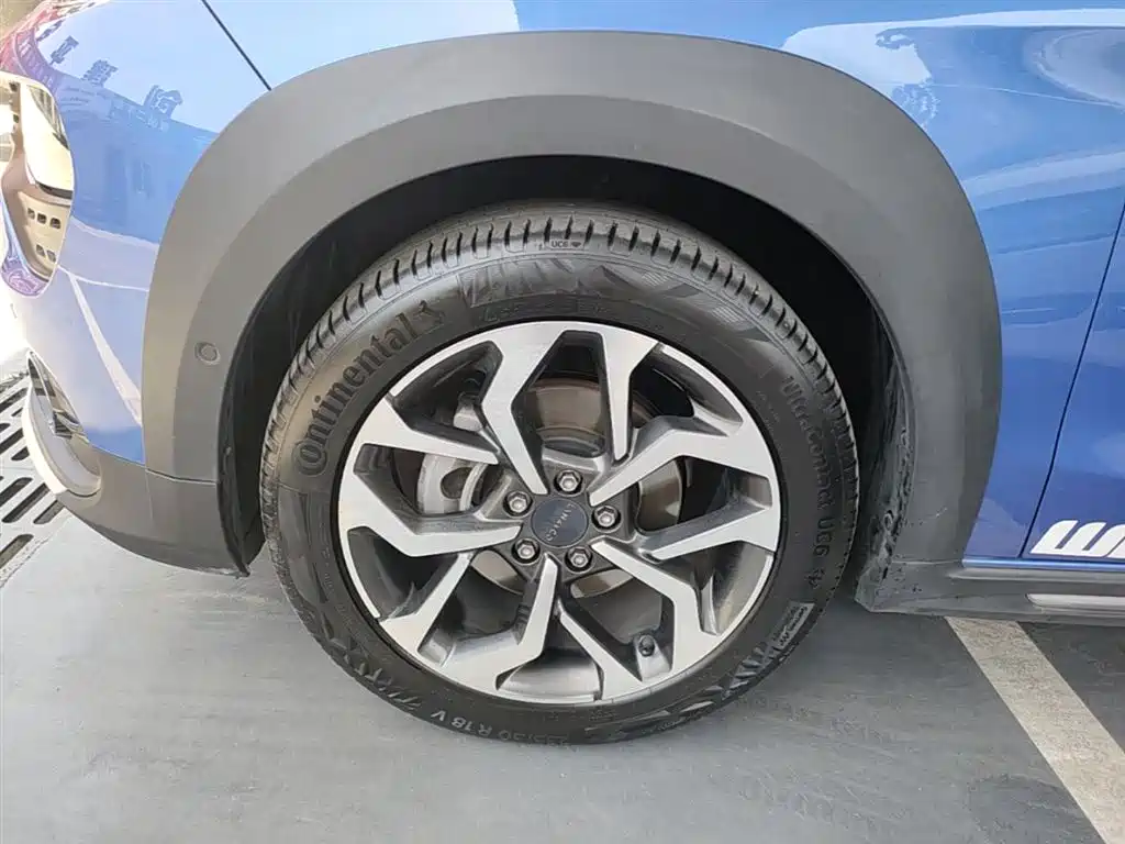 Lynk & Co 02 2018 1.5T DCT 2WD Power Pro Edition China V фото 23