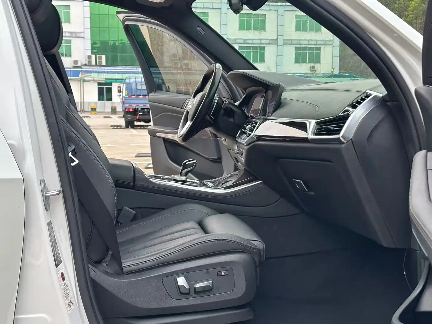 BMW X5 (Import) 2020 xDrive40i M Sport Package фото 7