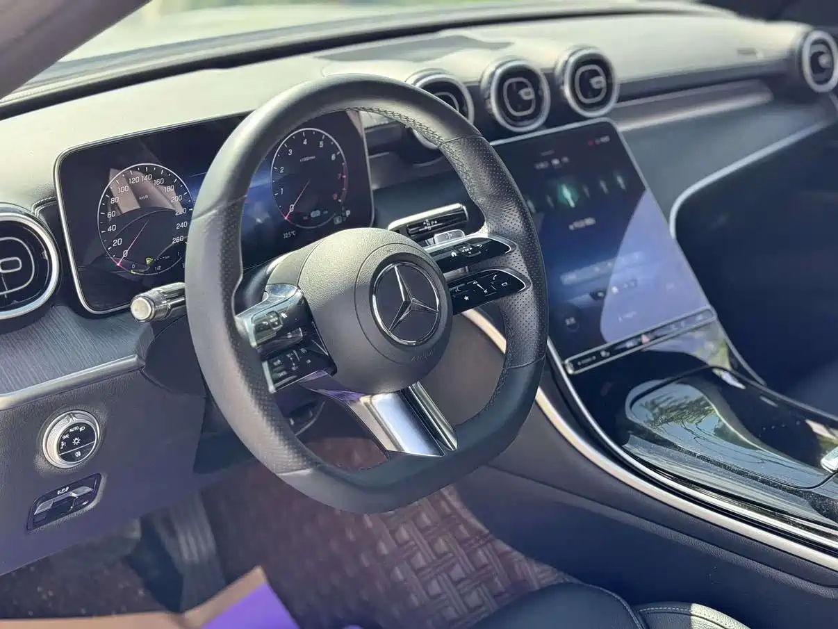 Mercedes-Benz C-Class 2024 C 260 L Sport фото 9