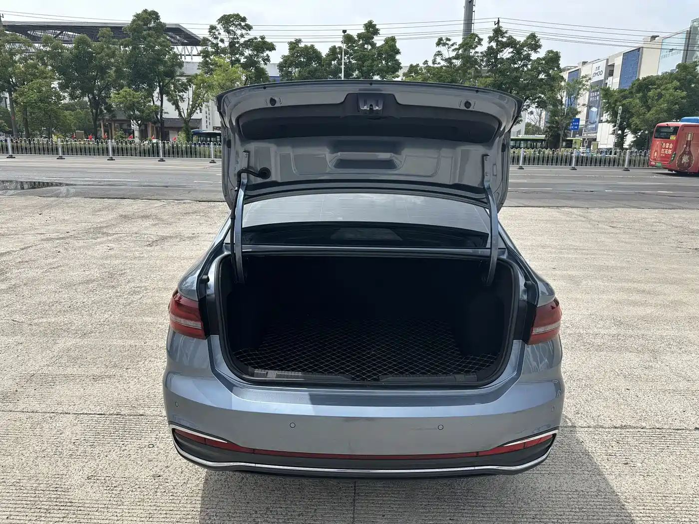 Volkswagen Lavida 2023 Model 280TSI DSG Eternal Edition фото 16