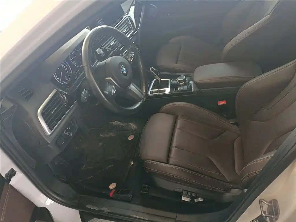 BMW 1 Series 2022 125i M Sport Shadow Edition фото 11